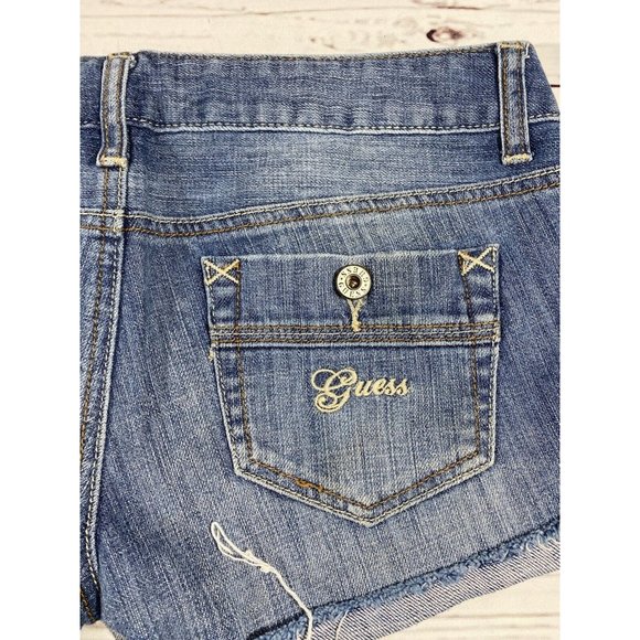 Guess Womens Jean Shorts Size 28 Denim Rolled Raw Hem Cut Off Button Back Pocket - Picture 4 of 9